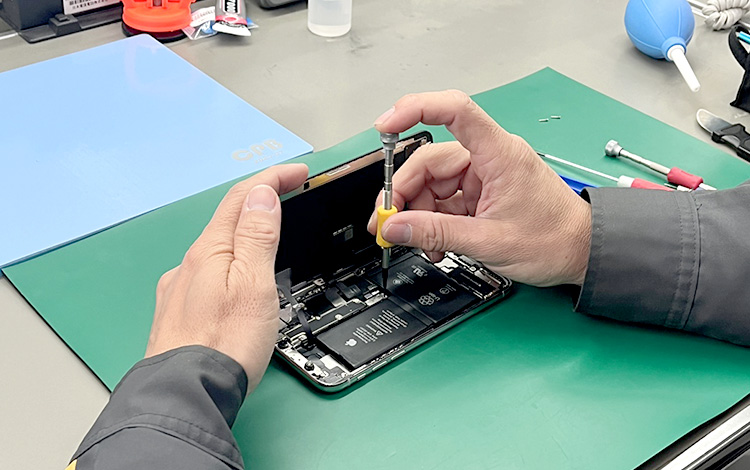 アイサポ赤平店 作業風景