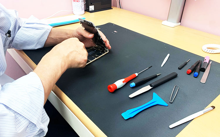 アイサポ茅野店 作業風景