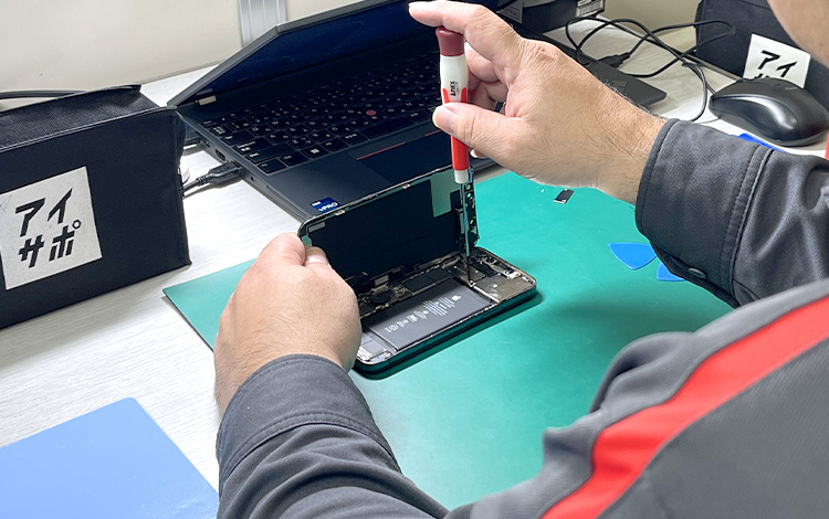 アイサポ日田店 作業風景