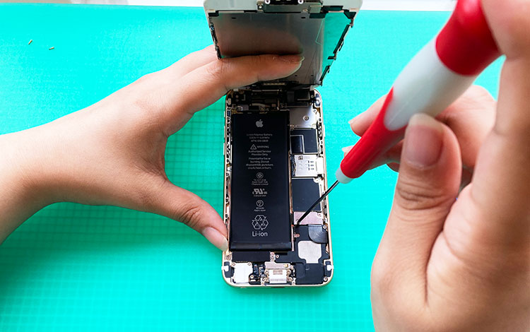 アイサポ諫早店 作業風景