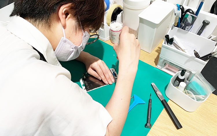 アイサポヨークベニマル泉古内店 作業風景