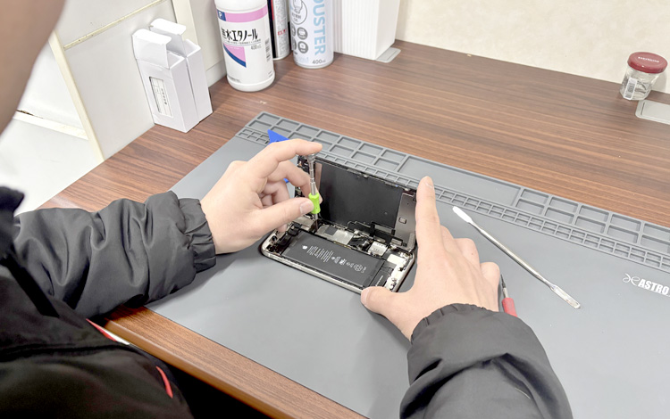 アイサポ春日井出川店 作業風景