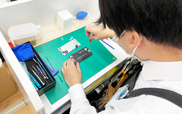 アイサポコープさっぽろエルフィン北広島店 作業風景