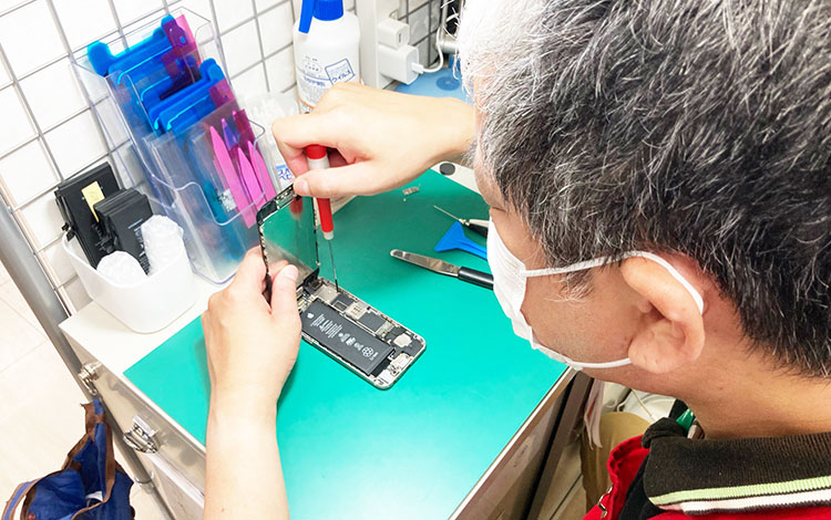 アイサポ竹ノ塚店 作業風景