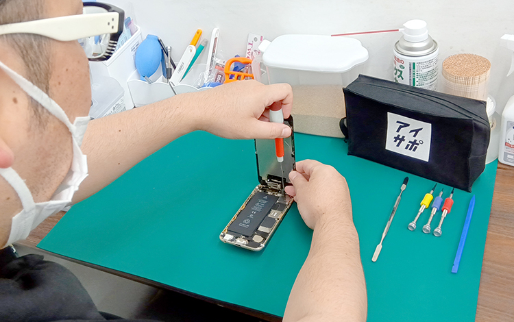 アイサポ豊橋店 作業風景