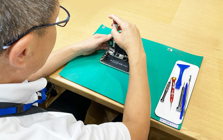 アイサポウイングタウン岡崎店 作業風景