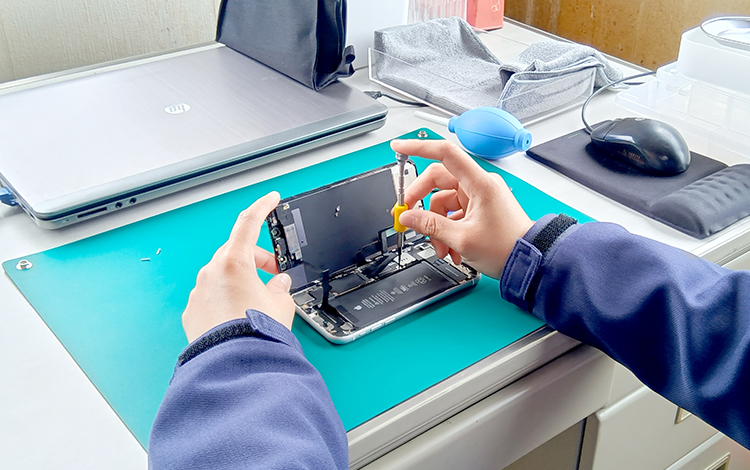 アイサポ大和高田店 作業風景