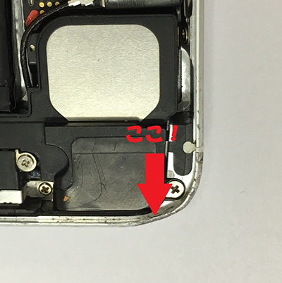 割れたパネルを外したあとの本体画像